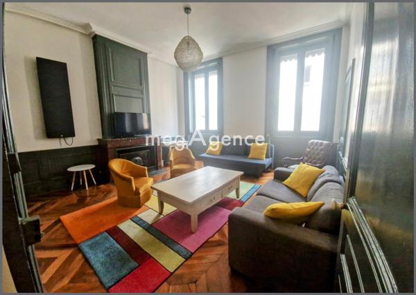 Appartement à Lyon 2e Arrondissement, 69002 - 2 pièces 85m²