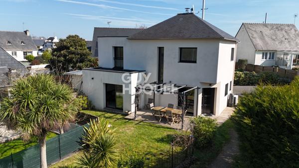 BINIC : A VENDRE MAISON CONTEMPORAINE LUMINEUSE !