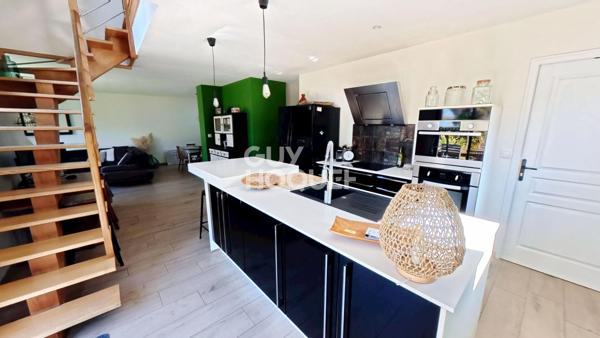 BINIC : A VENDRE MAISON CONTEMPORAINE LUMINEUSE !