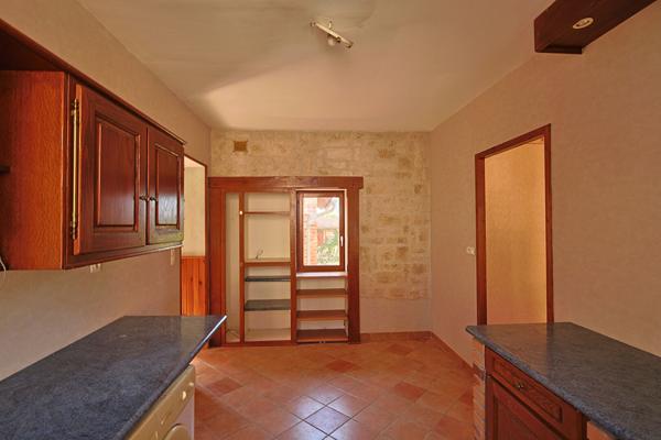 Appartement Imphy 2 pieces de 59 m2, Imphy, Paris 2h30, investissement locatif