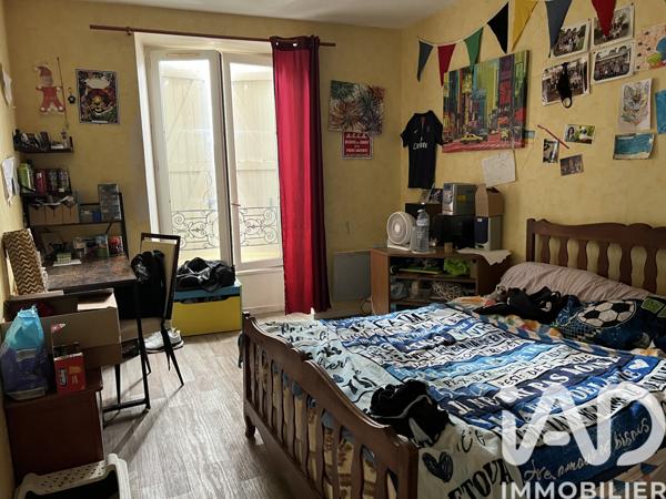 Immeuble à vendre 331 m² Charroux