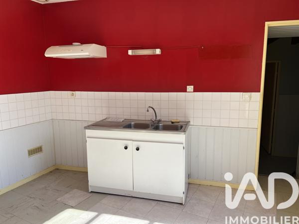 Immeuble à vendre 331 m² Charroux