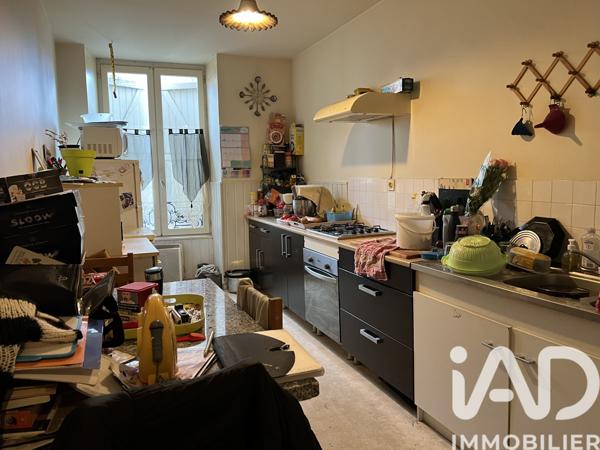 Immeuble à vendre 331 m² Charroux