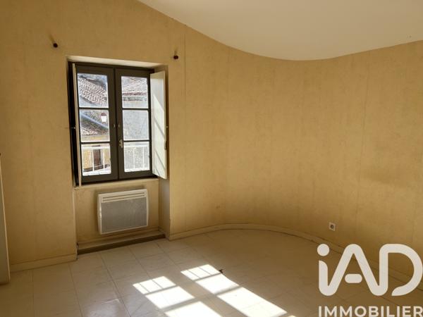 Immeuble à vendre 331 m² Charroux