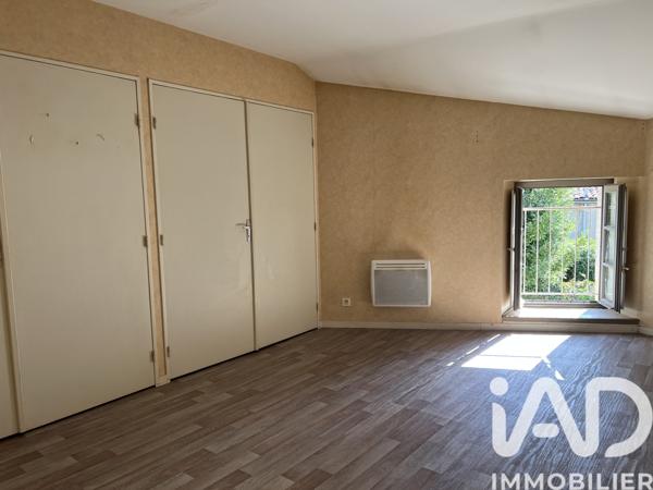 Immeuble à vendre 331 m² Charroux