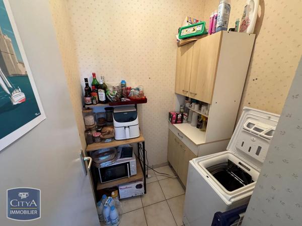 Appartement à louer 2 pièces 47.7m² Poitiers (86000)