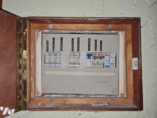 MAISON de VILLE- A VENDRE - CHATEAU RENAULT (37110)