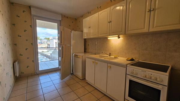 Appartement Reims 3 pièce(s) - TYPE 3 TERRASSE ET PARKING