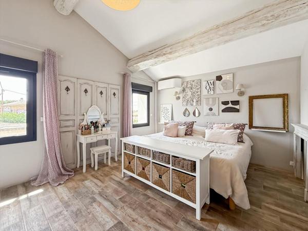 Maison avec piscine à vendre à  Robion