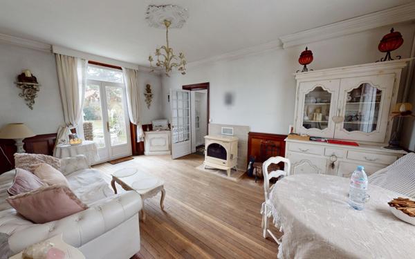 Maison à vendre    9 pièces • 163,76 m2 Trilport