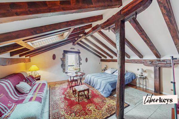 Maison basque avec piscine sur 2500m2 de jardin