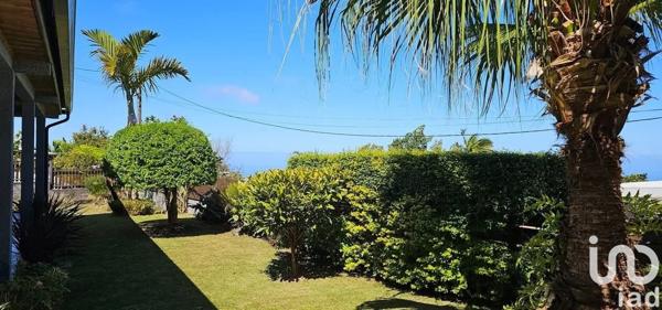 Maison 5 pièces de 66 m² à Les Avirons (97425)