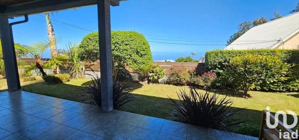 Maison 5 pièces de 66 m² à Les Avirons (97425)