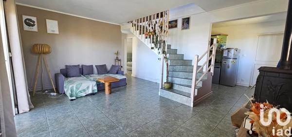 Maison 5 pièces de 66 m² à Les Avirons (97425)