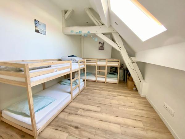 maison jumelée dans une bâtisse de caractère alliant modernité et charme de l’ancien