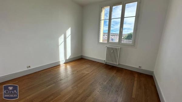 Appartement à louer 5 pièces 105.77m² Besançon (25000)