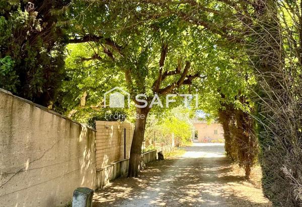 Domaine de 5 Maisons et dépendances sur 1,8 hectare