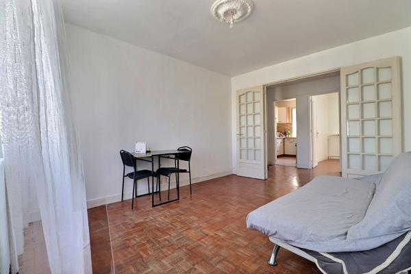 Appartement Aubervilliers 3 pièces 49m² dernière étage avec balcon