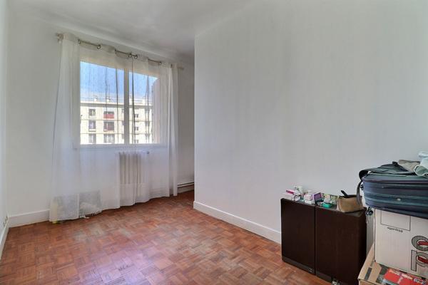 Appartement Aubervilliers 3 pièces 49m² dernière étage avec balcon
