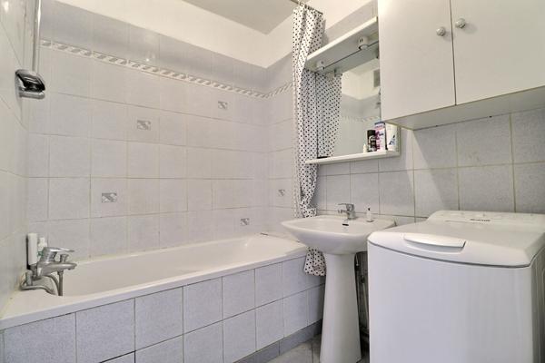 Appartement Aubervilliers 3 pièces 49m² dernière étage avec balcon