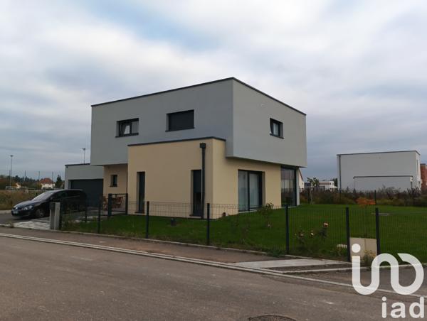 Maison à vendre 8 pièces 143 m² Ensisheim