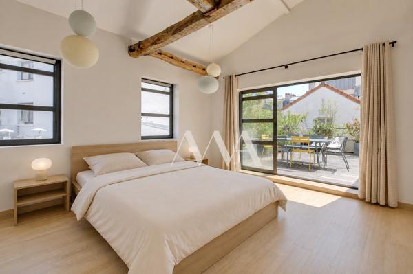 Appartement
         5 pièces
        - 140 m² Bien prestige 1 590 000 € *