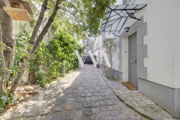 Appartement
         5 pièces
        - 140 m² Bien prestige 1 590 000 € *