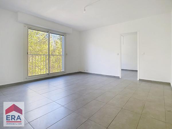 A vendre type 4 Marseille 13013 Les Olives balcon cave dernier étage