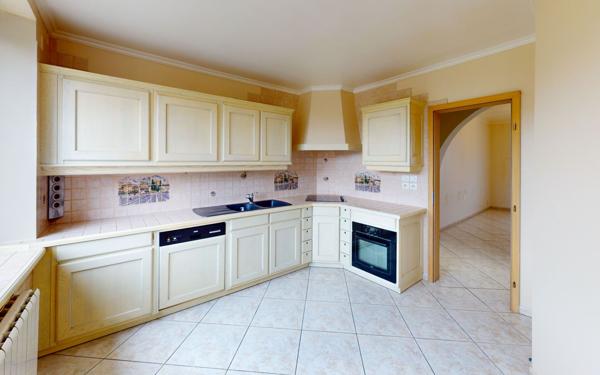 Appartement à vendre    2 pièces • 70,60 m2 Yutz