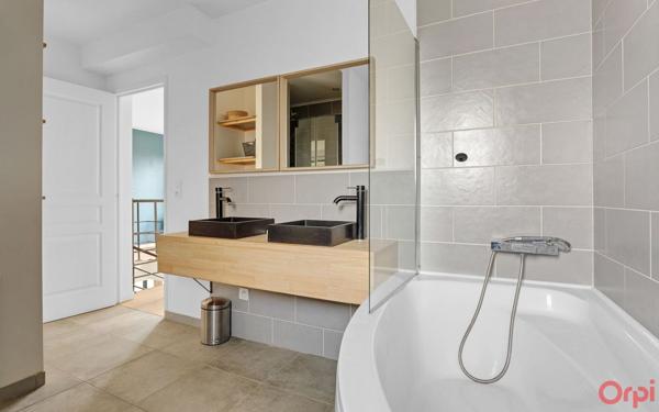 Maison à vendre    4 pièces • 126,60 m2 Étampes