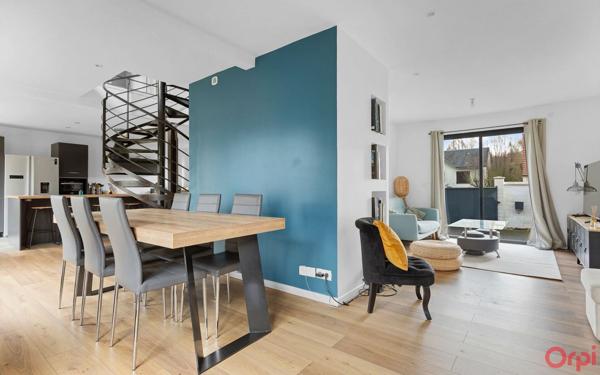 Maison à vendre    4 pièces • 126,60 m2 Étampes