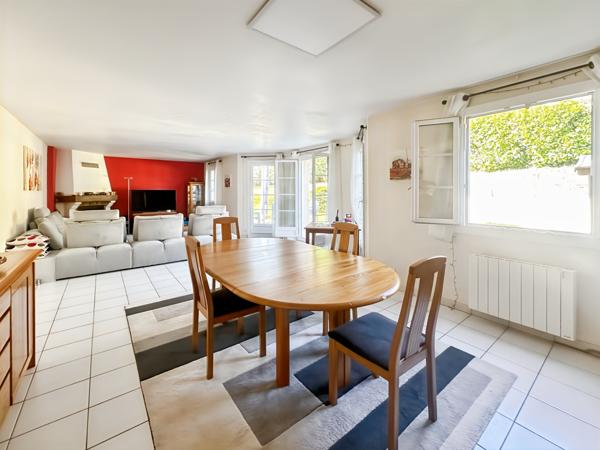 Maison familiale avec un grand garage Verrières-le-Buisson, DPE D, 4 chambres, PARFAIT ÉTAT, proche écoles.