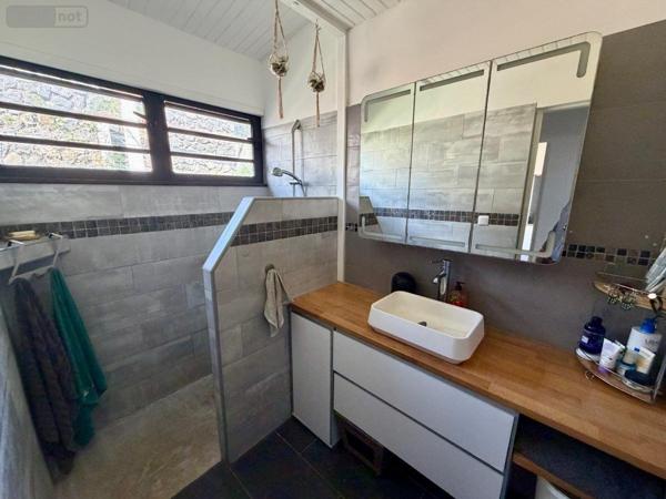 Maison à vendre à Saint-Paul à la Réunion (97460), ref : 97409-289