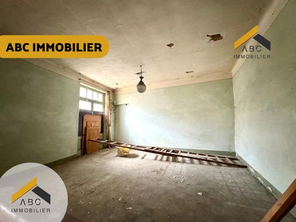 Orange (84100) Immeuble en plateau 240M2 - Centre Orange