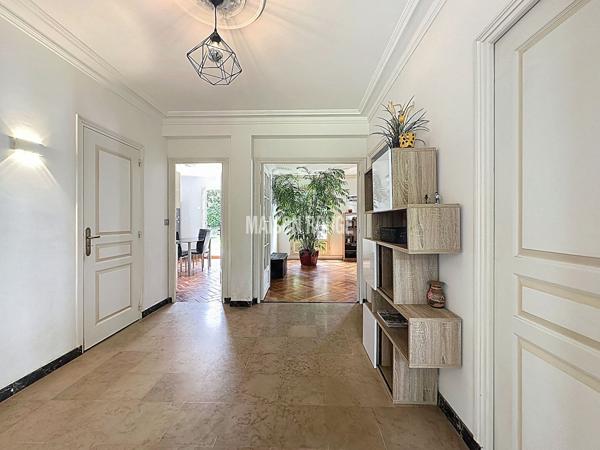Maison éco-confort et raffinement : maison familiale avec piscine à Lannion