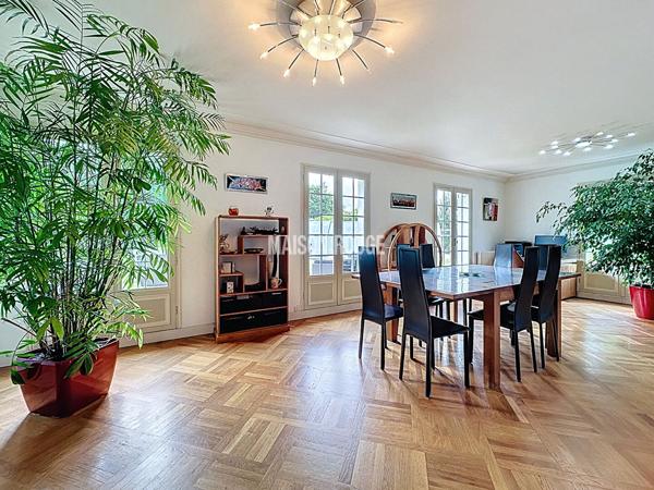 Maison éco-confort et raffinement : maison familiale avec piscine à Lannion
