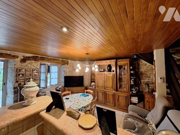 Propriété située à MARTIEL (12200)