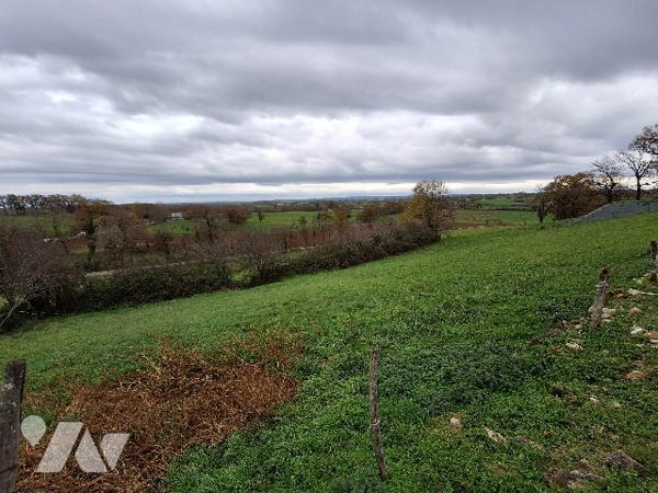 Propriété située à MARTIEL (12200)