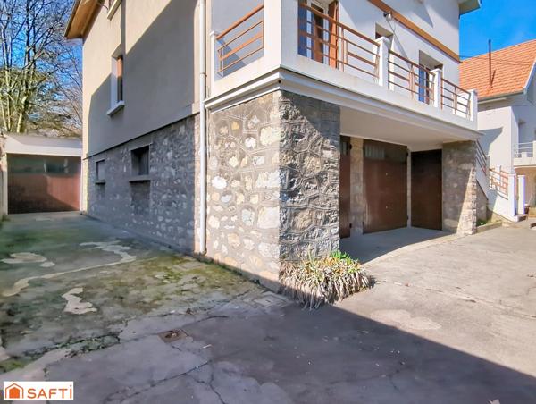 Maison familiale 8 pièces – 175 m² + dépendances