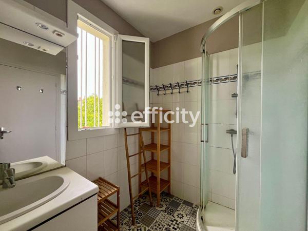 Maison
         9 pièces
        - 142 m² Exclusivité 223 000 € *