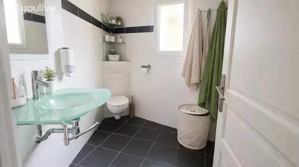 Maison de plain-pied de 195 m² avec bureau indépendant et studio meublé – Saint-Sébastien-sur-Loire