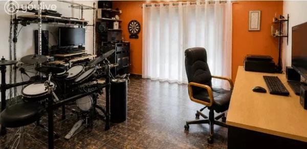 Maison de plain-pied de 195 m² avec bureau indépendant et studio meublé – Saint-Sébastien-sur-Loire