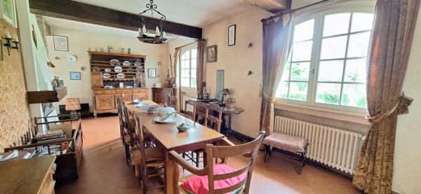 Maison Bourgeoise d'Exception à Bourg-en-Bresse - 6 pièces, 204 m² sur 4000 m² de terrain
