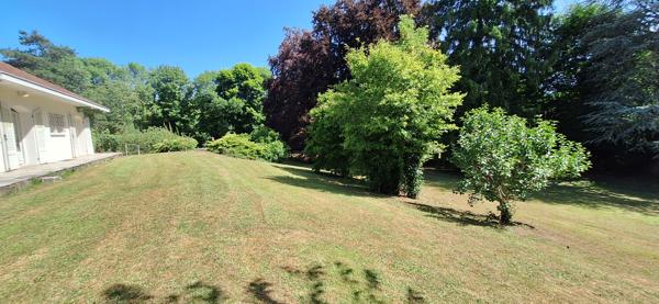 Maison Bourgeoise d'Exception à Bourg-en-Bresse - 6 pièces, 204 m² sur 4000 m² de terrain