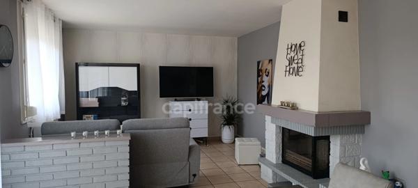 Maison familiale de 6 pièces avec 4 chambres, bureau et sous-sol aménagé
