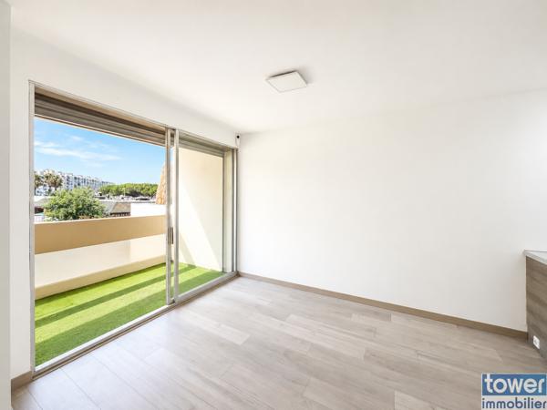 Appartement
                                                                                                                                                                                                                                                                                                                        2 pièce(s)                                                                                                                                                                                                          1 chambre(s)                                                                                                                                                                                                          32.63  m²