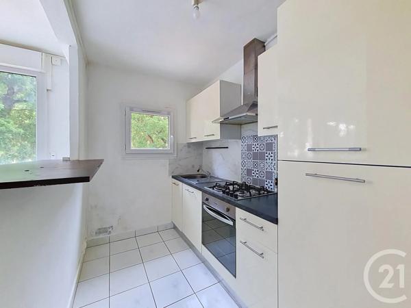 Appartement F3 à vendre  3 pièces - 51,23 m 2   FRESNES  - 94