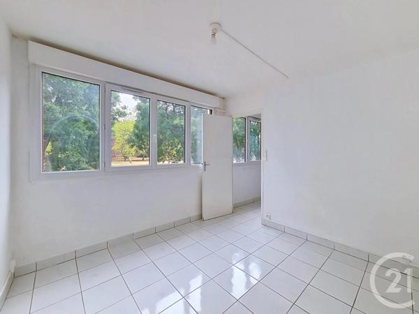Appartement F3 à vendre  3 pièces - 51,23 m 2   FRESNES  - 94