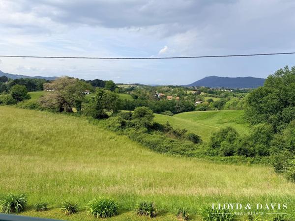 URRUGNE - Maison vue montagnes