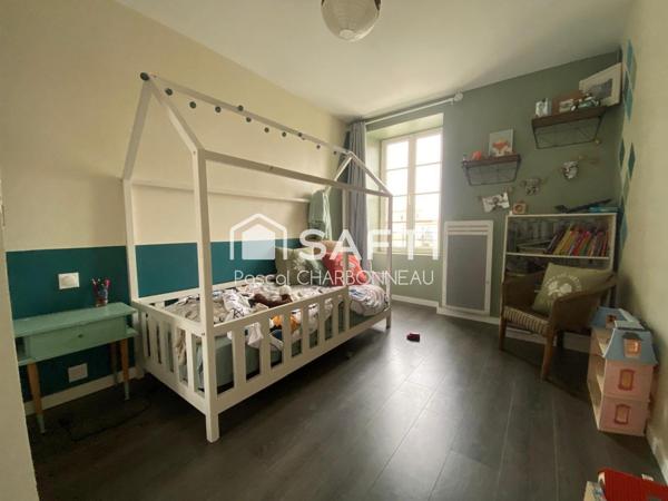 Maison ancienne avec 4 chambres et gite attenant renové